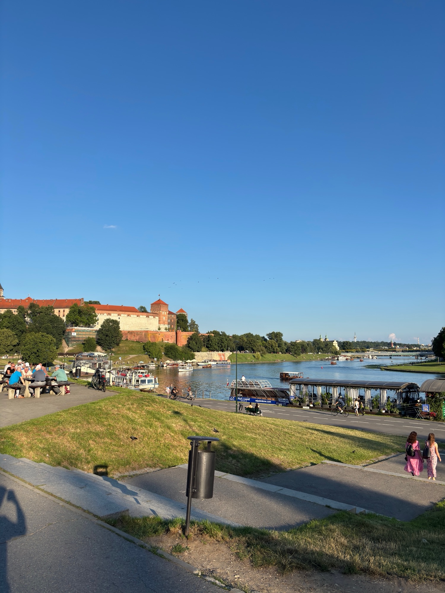 Wawel castle above the Vistula, seen from the opposite bank